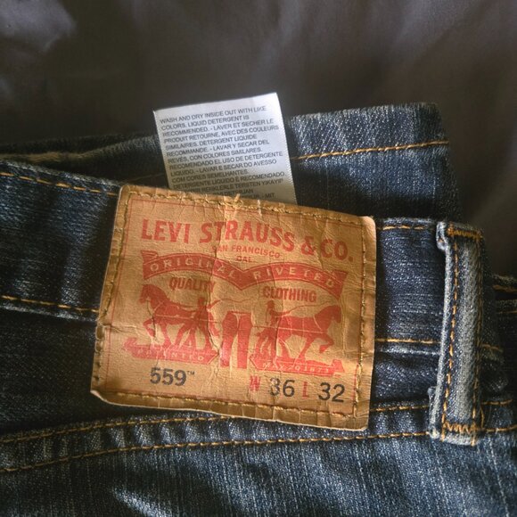 559 LEVI STRAUSS & CO JEANS - Picture 2 of 3